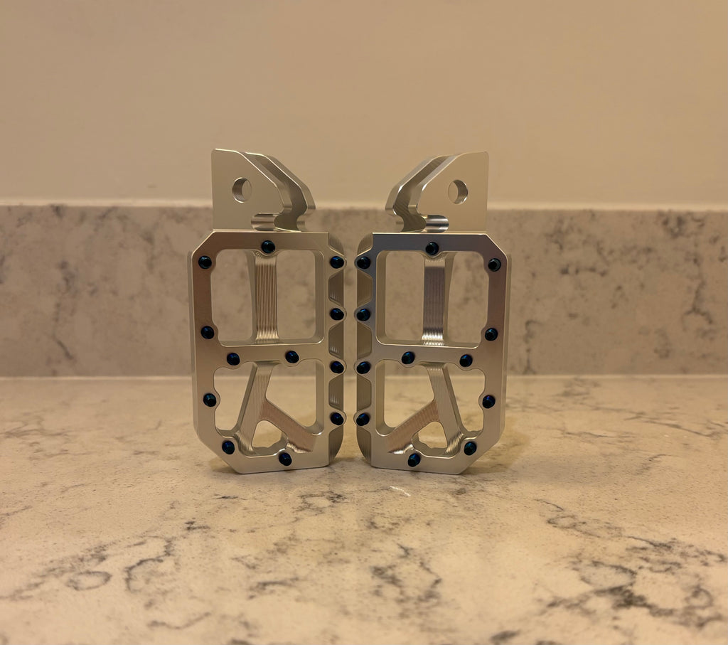 titanium pin foot pegs