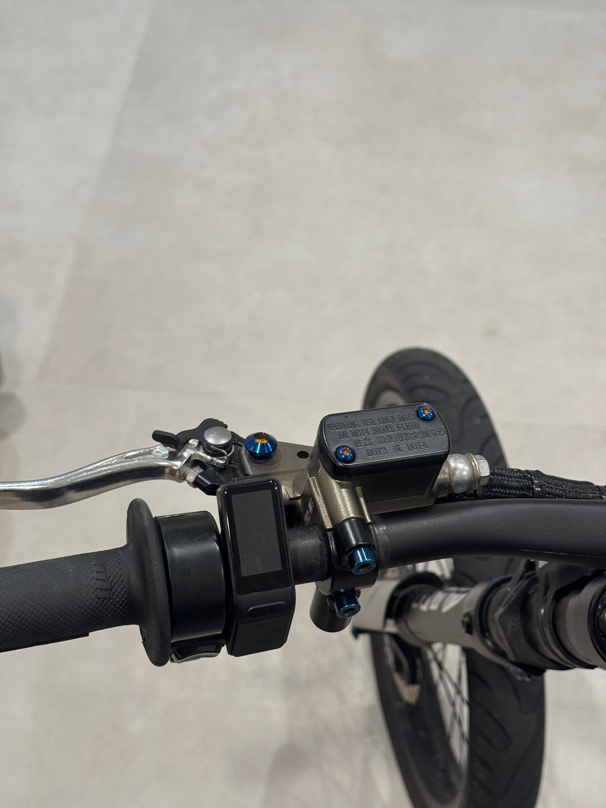 Ultra bee brake titanium resivour bolts